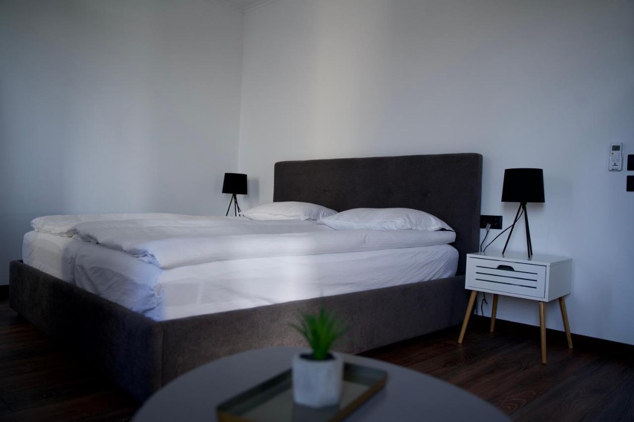 Style Hotel Ungheni Targ Kültér fotó